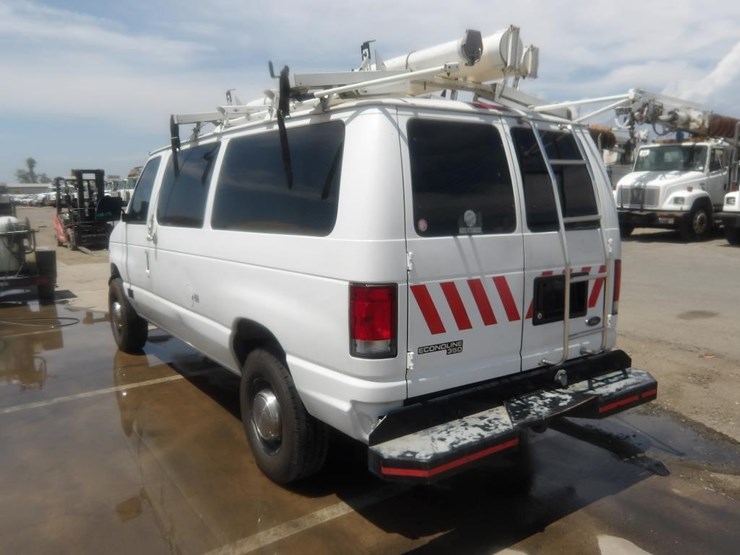 1998-ford-econoline-350-image-4