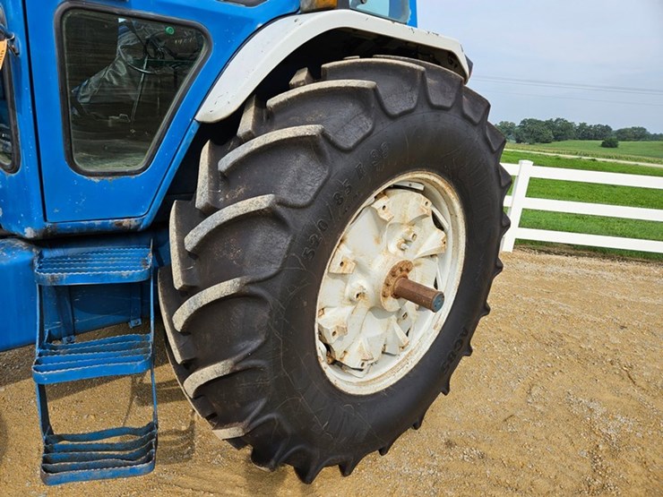 ford-tractor-image-44