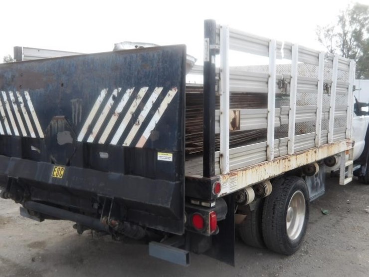 2011-ford-f550-image-3