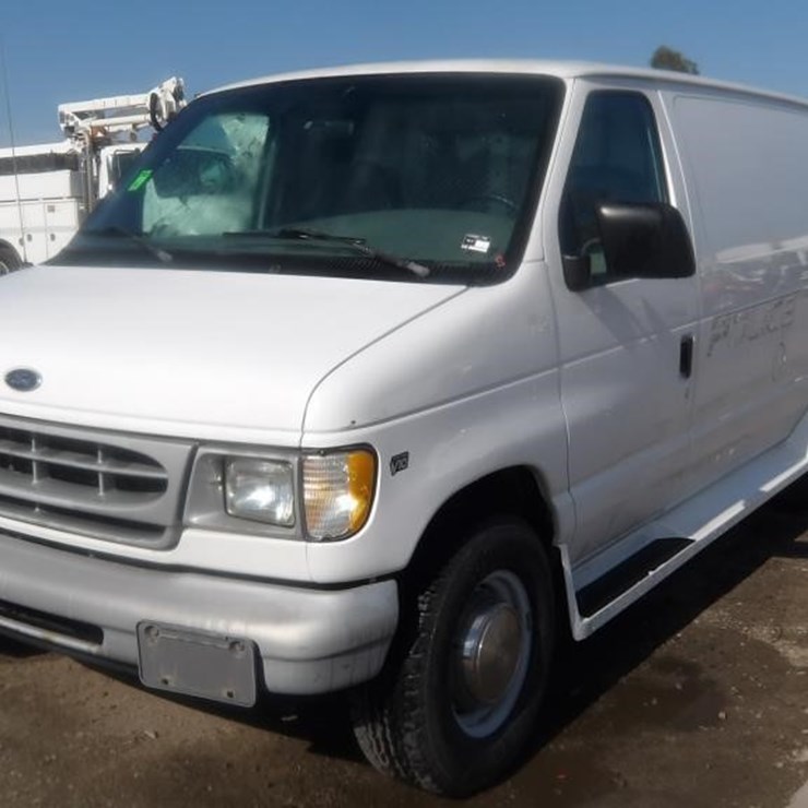 2000 FORD E350