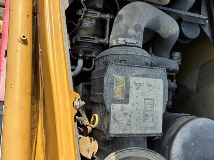 2007-caterpillar-430e-image-21