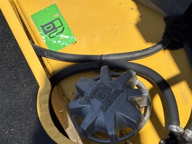 2020-deere-210l-image-54