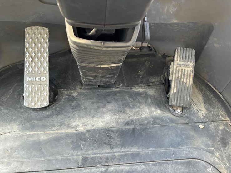 2022-xcmg-xc958u-image-51