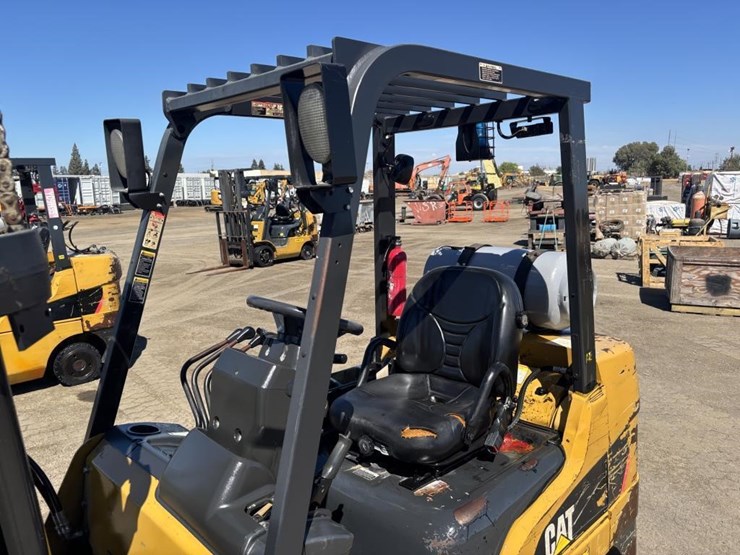 2016-caterpillar-2c6000-image-16