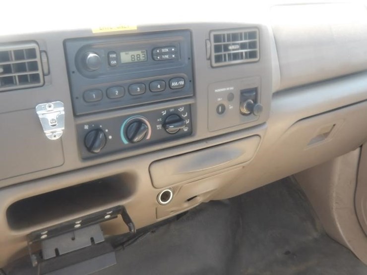2001-ford-f250-image-16