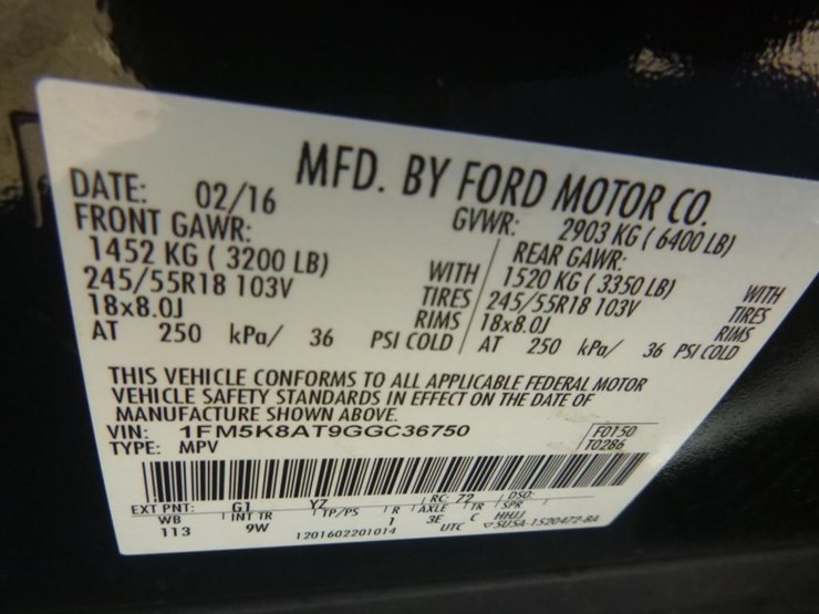 2016-ford-explorer-image-16