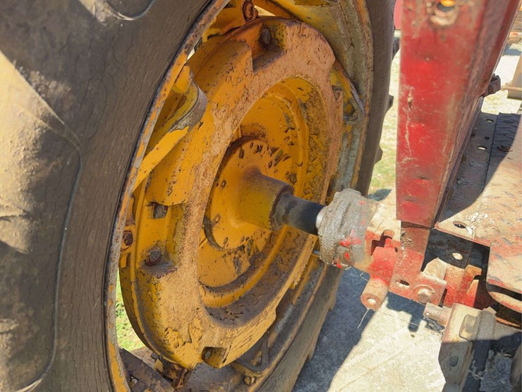 massey-harris-444-image-12