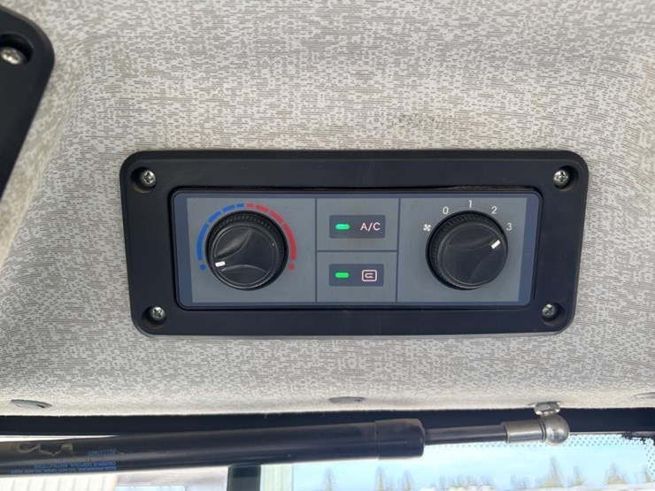 2022-xcmg-xc958u-image-50