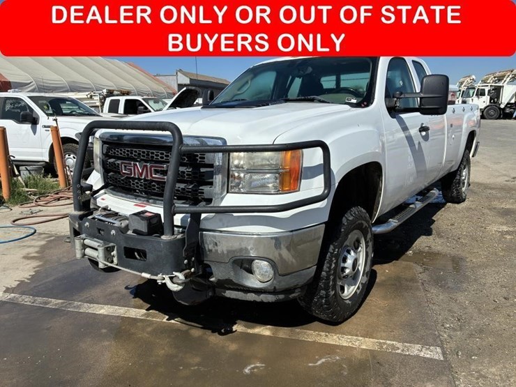 2012-gmc-sierra-2500hd-image-1