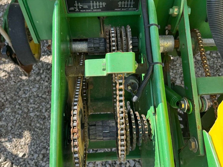 john-deere-7200-image-41