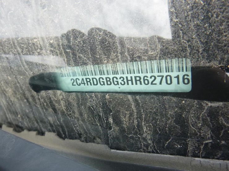 2017-dodge-grand-caravan-image-15