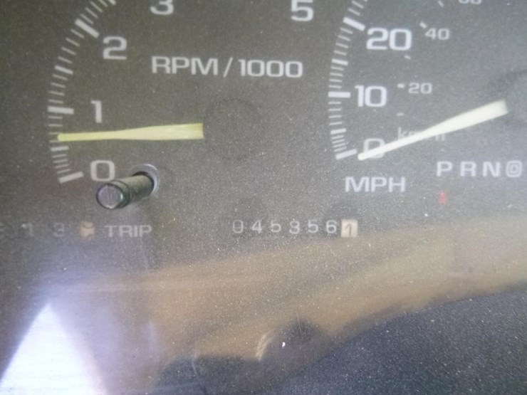 1996-gmc-3500-image-25