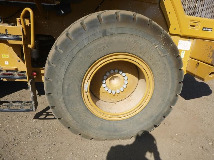 2022-caterpillar-930m-image-43