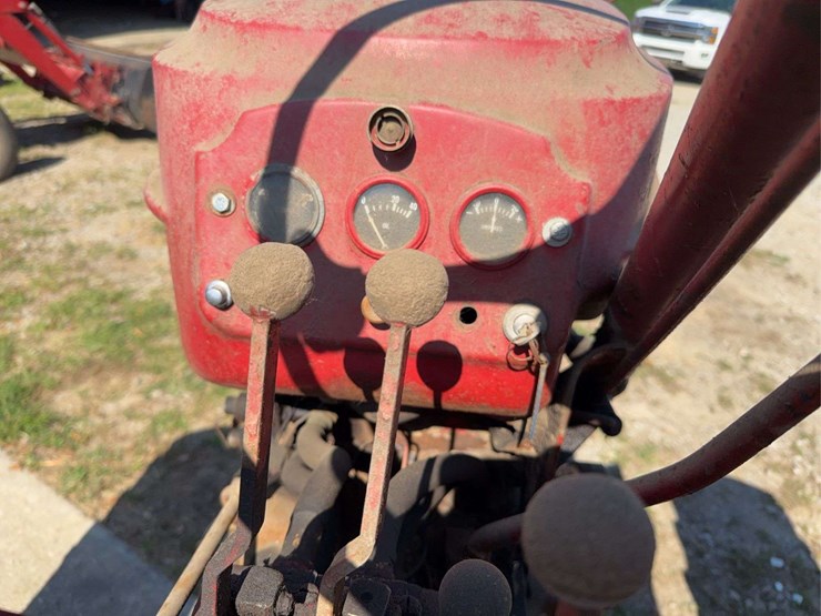 massey-harris-444-image-19