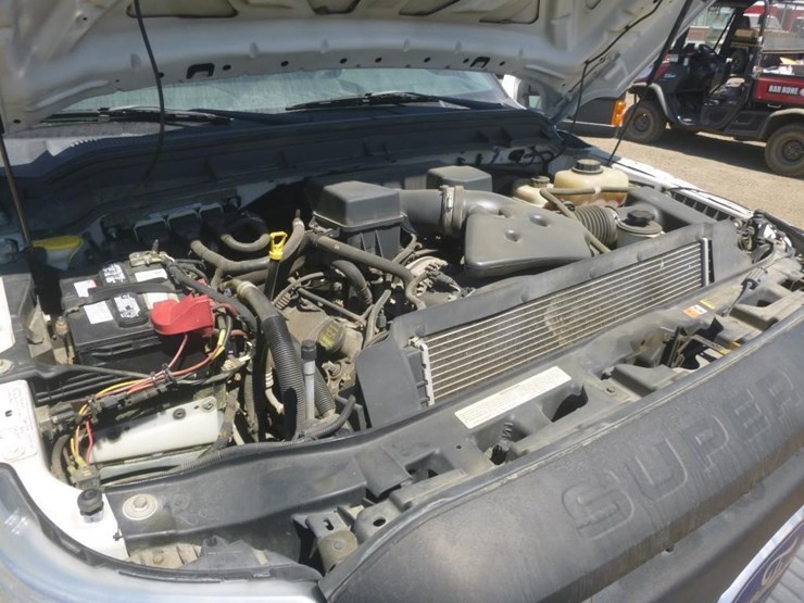 2011-ford-f350-image-13