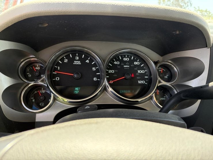 2012-gmc-sierra-2500hd-image-18