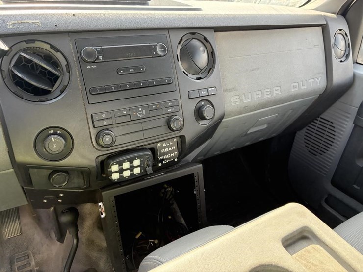 2011-ford-f250-image-18