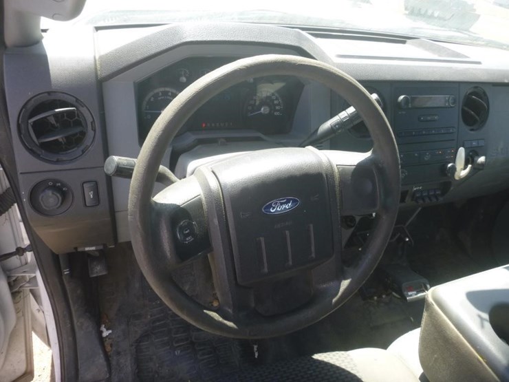 2011-ford-f350-image-12