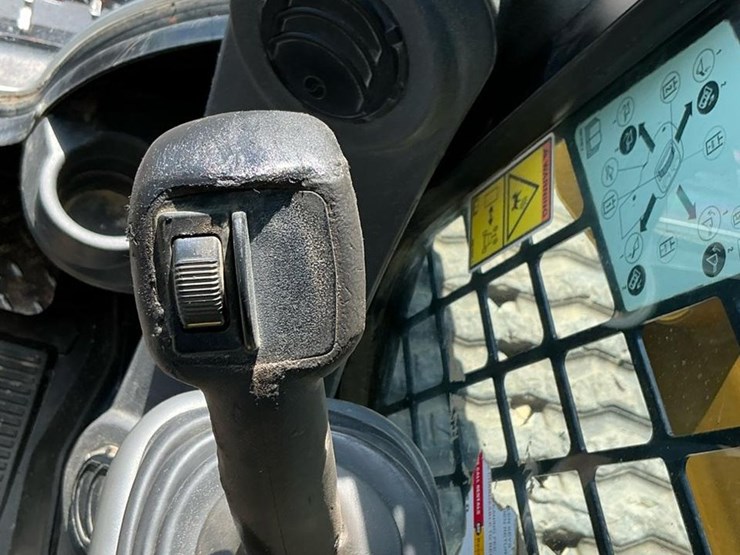 2019-caterpillar-289d-image-31