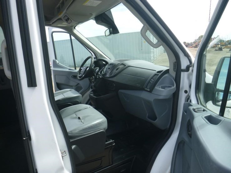 2017-ford-transit-image-6