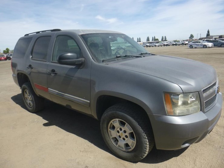 2007-chevrolet-tahoe-image-2