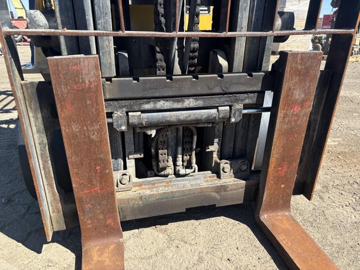 2020-caterpillar-2c6000-image-11