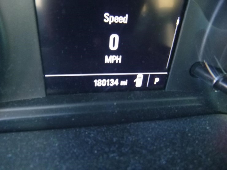 2019-chevrolet-1500-image-11