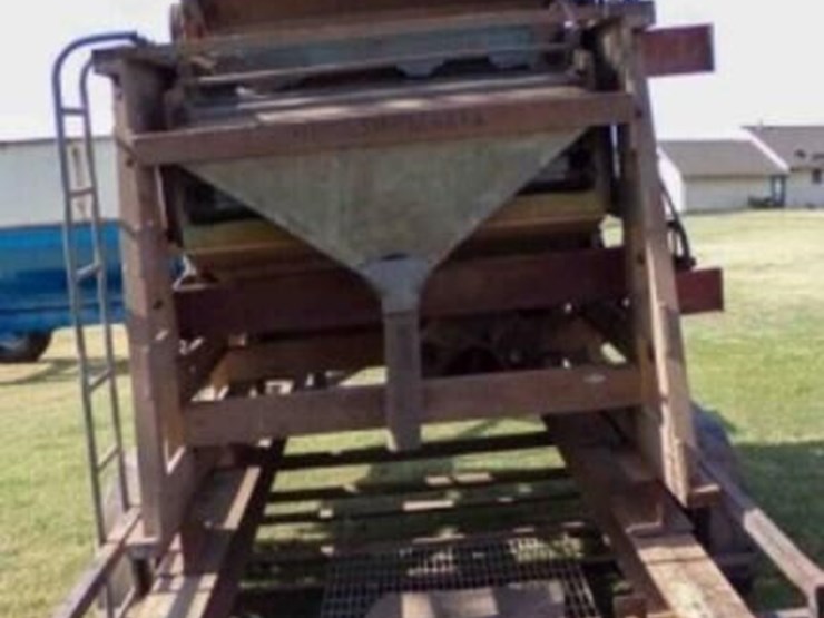 super-3868d-clipper-seed-cleaner,-300-bu-hour-image-8