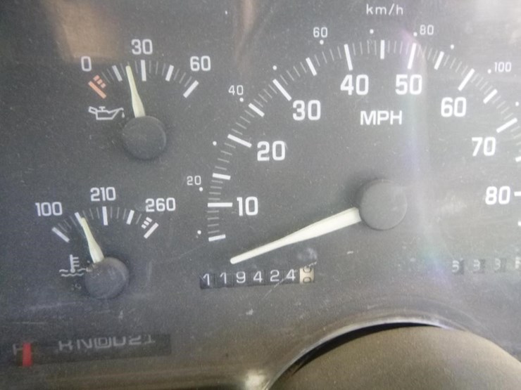 1992-chevrolet-3500-image-24