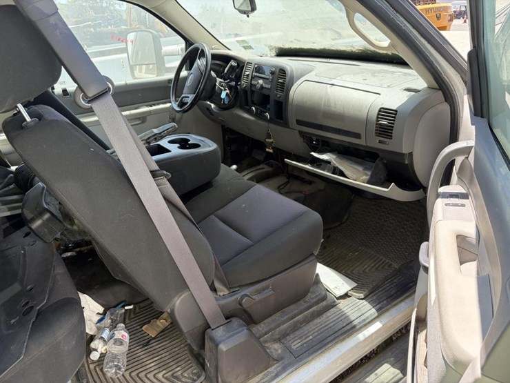 2012-gmc-sierra-2500-image-11