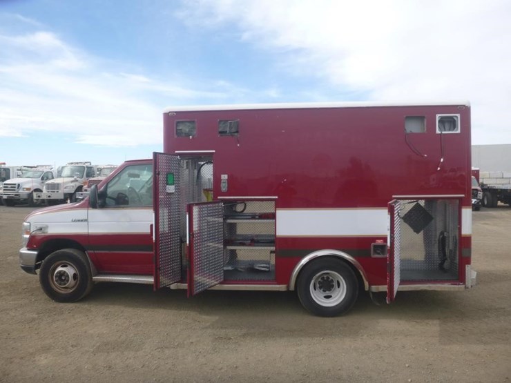 2017-ford-e350-image-5