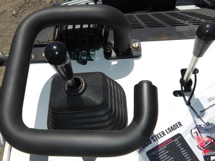 2026-zjz-380-skid-steer-track-loader-image-15
