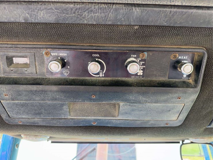 ford-tw25-image-30