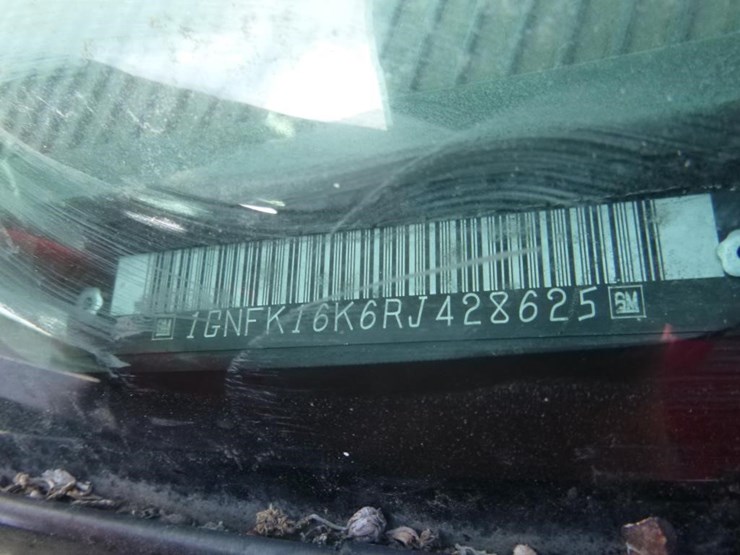 1994-chevrolet-suburban-image-15
