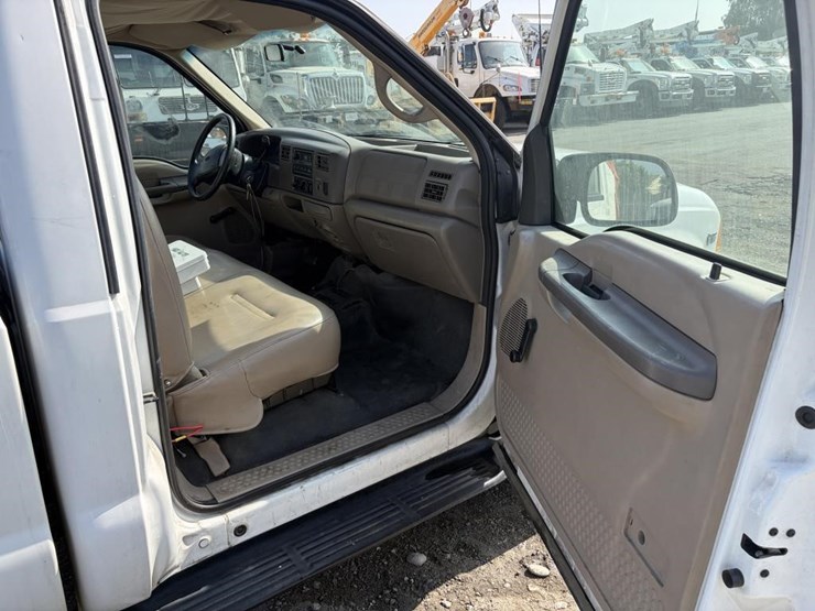 2001-ford-f250-image-11