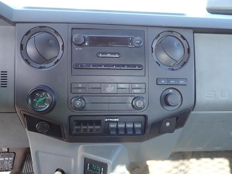 2013-ford-f650-image-17