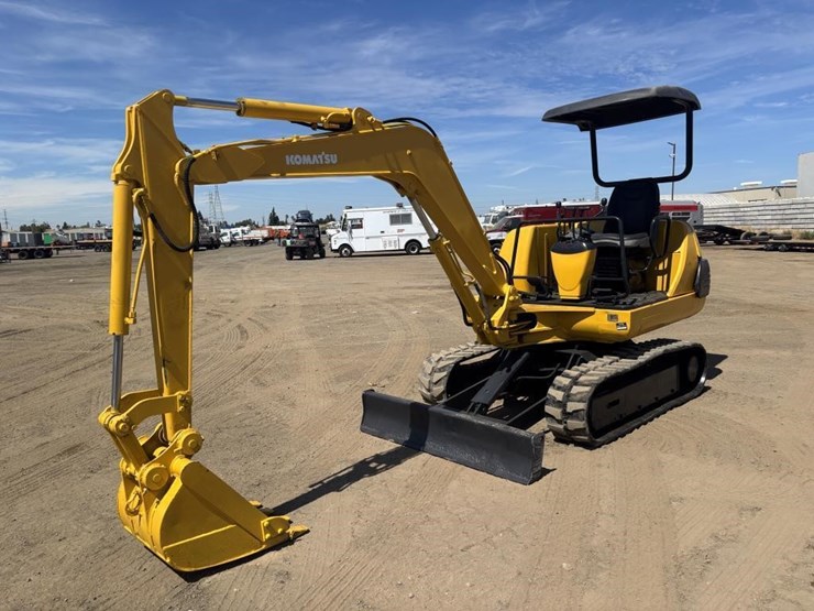 komatsu-pc20-7e-image-1