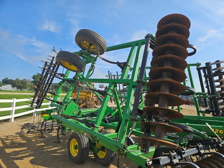 john-deere-726-image-20