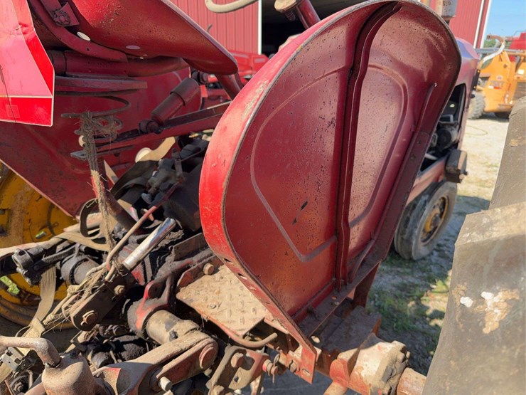 massey-harris-444-image-25