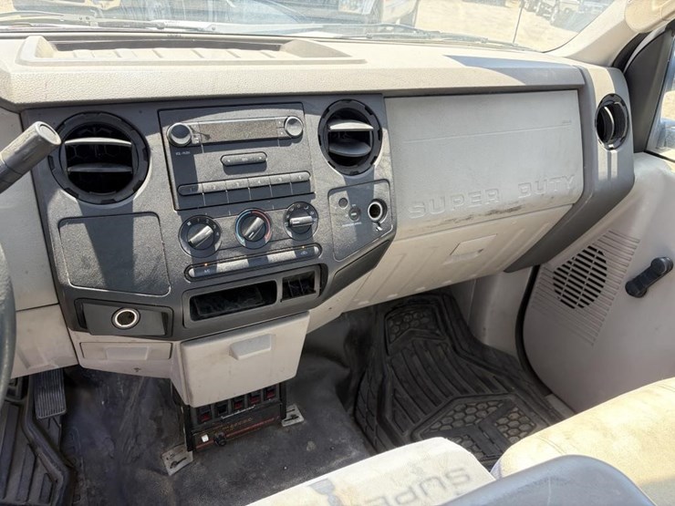 2008-ford-f250-image-15