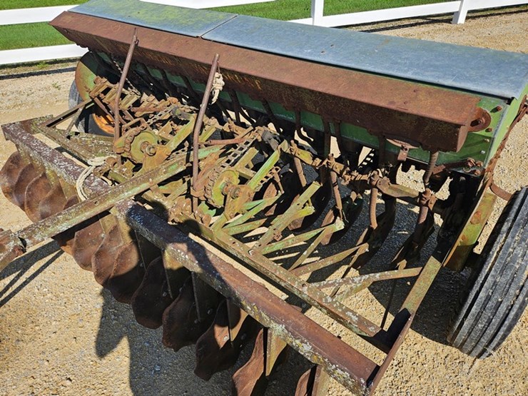 john-deere-8-image-15