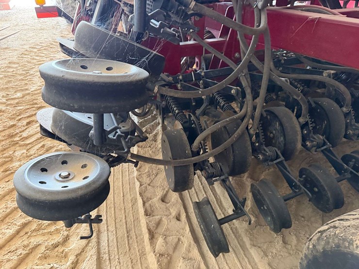 2014-case--ih-500t-air-drill-image-18