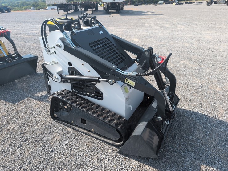 #39-•-new-zjg-zj-380-mini-skid-loader-image-2