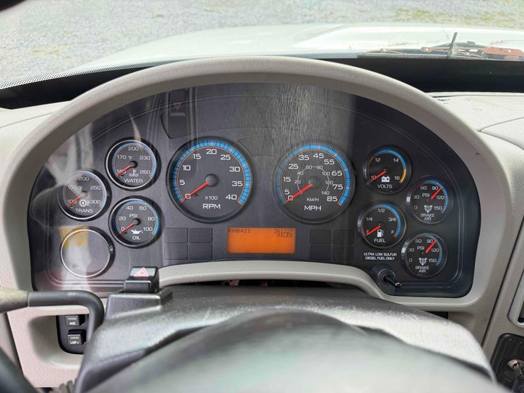 2009-international-durastar-4300-image-23