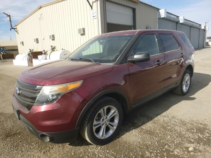2015-ford-explorer-image-1