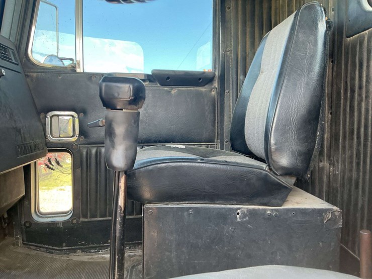 1987-kenworth-t800-image-11