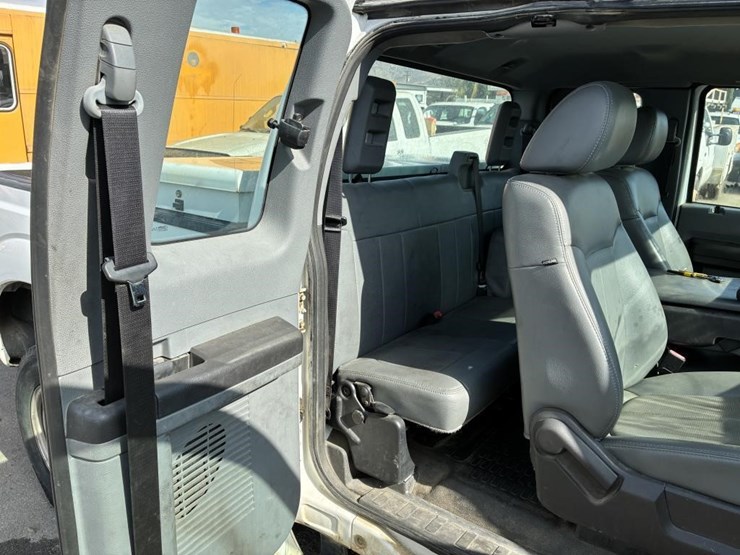 2011-ford-f250-image-12