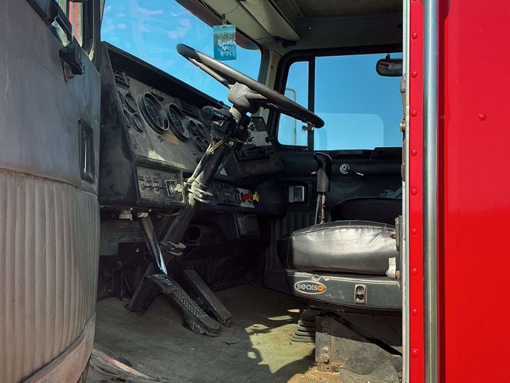 1996-kenworth-t800-image-10