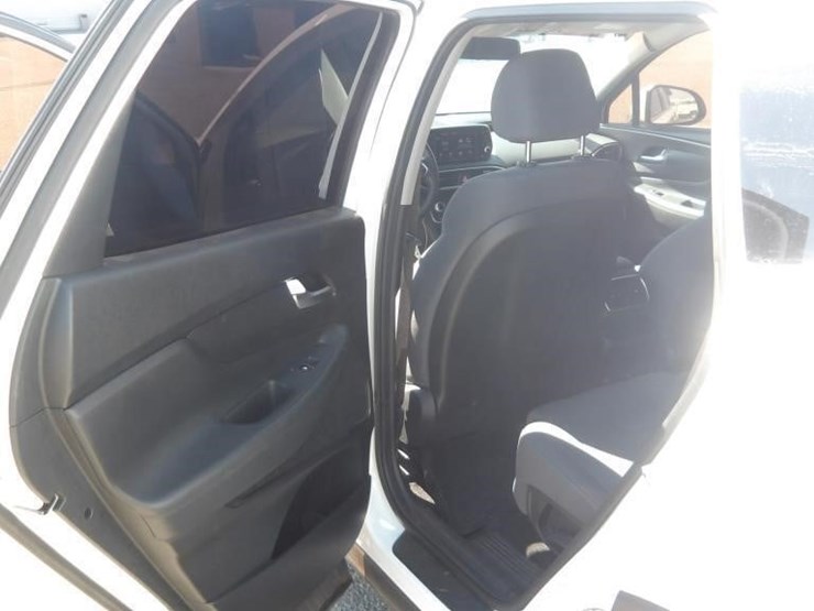 2020-hyundai-santa-fe-image-16
