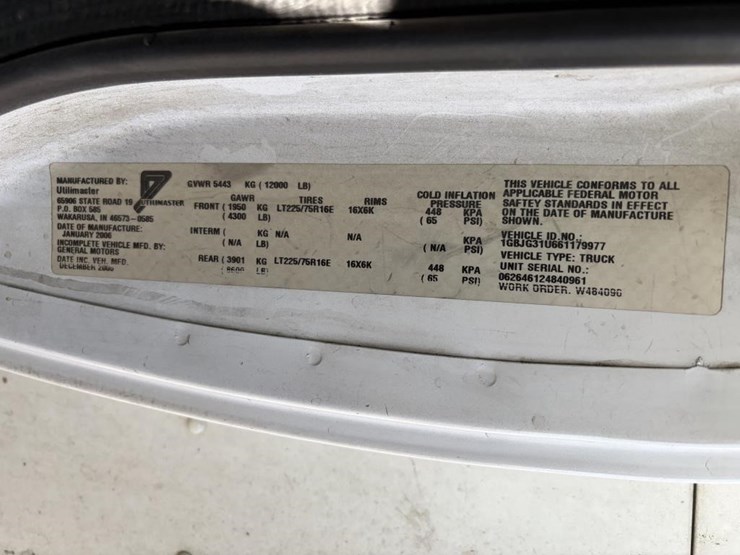 2006-chevrolet-express-g3500-image-34